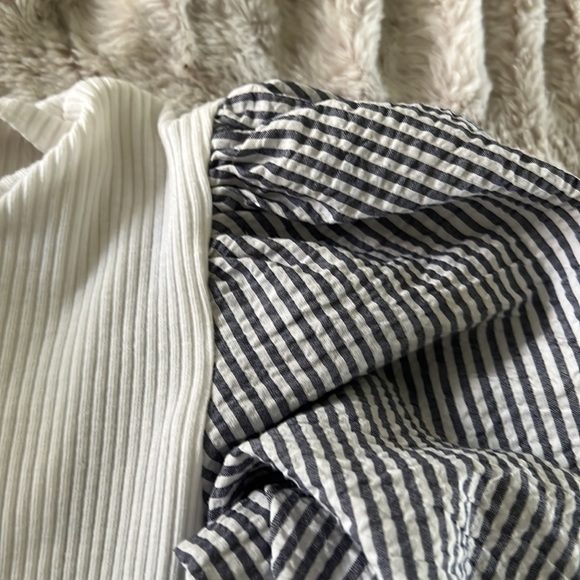 Zara puffy sleeve seersucker  sleeve shirt - Picture 4 of 5